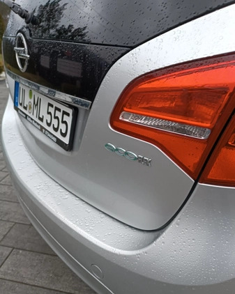 Opel Meriva cena 23900 przebieg: 143000, rok produkcji 2011 z Białobrzegi małe 172